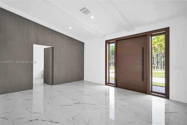 9505 SW 67th Avenue, Pinecrest, FL 33156