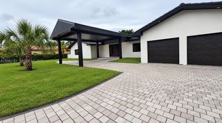 9505 SW 67th Avenue, Pinecrest, FL 33156