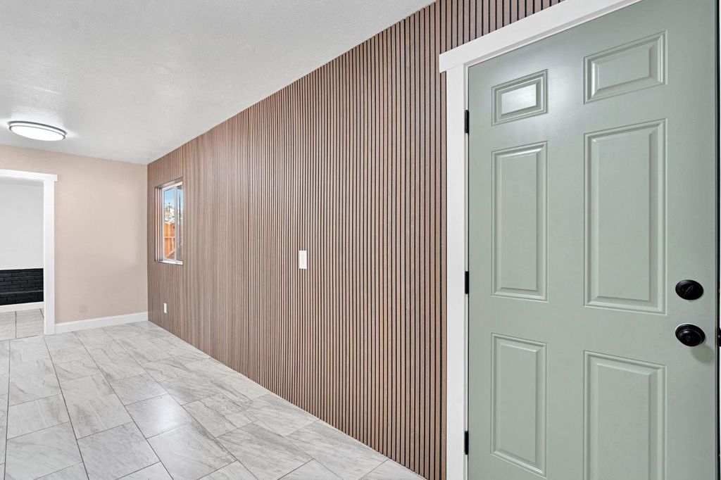 Image 13 of property listing at 8753 E Ostler Street, Selma, CA 93662
