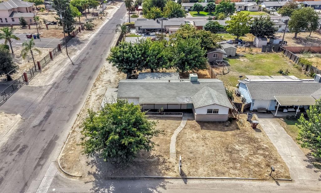 Image 39 of property listing at 8753 E Ostler Street, Selma, CA 93662