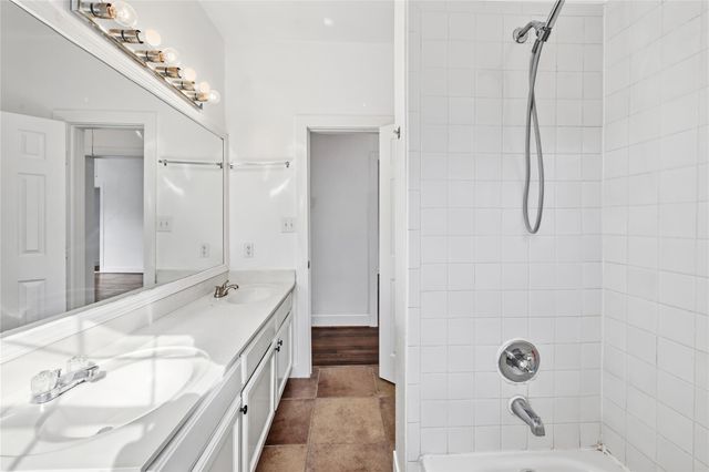 2218 Arbor Street B, Houston, TX 77004