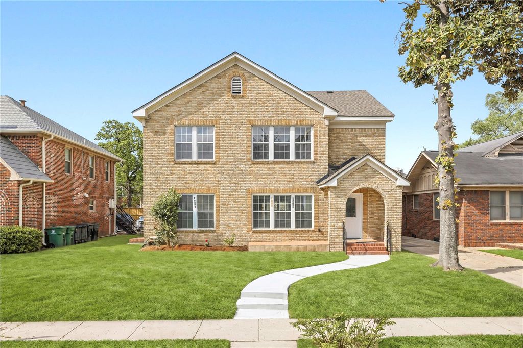 2218 Arbor Street B, Houston, TX 77004