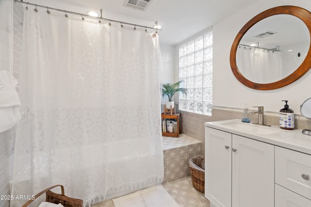 1804 E VELVET Drive, Tempe, AZ 85284