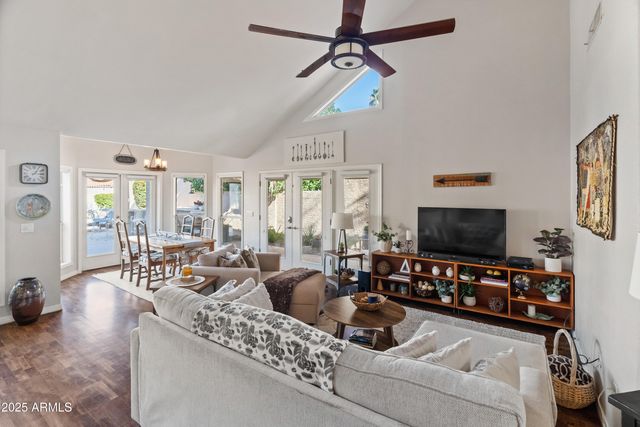 1804 E VELVET Drive, Tempe, AZ 85284