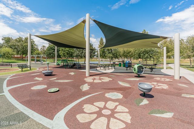 1804 E VELVET Drive, Tempe, AZ 85284