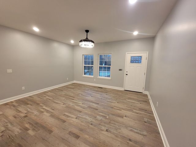 1300 W Sherry Drive, Rossville, GA 30741