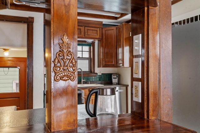 627 N 20th Avenue E, Duluth, MN 55812