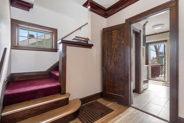 627 N 20th Avenue E, Duluth, MN 55812