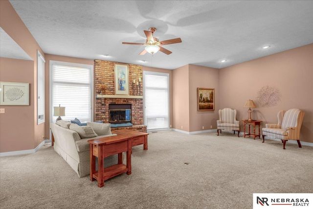20711 Flavin Street, Omaha, NE 68022