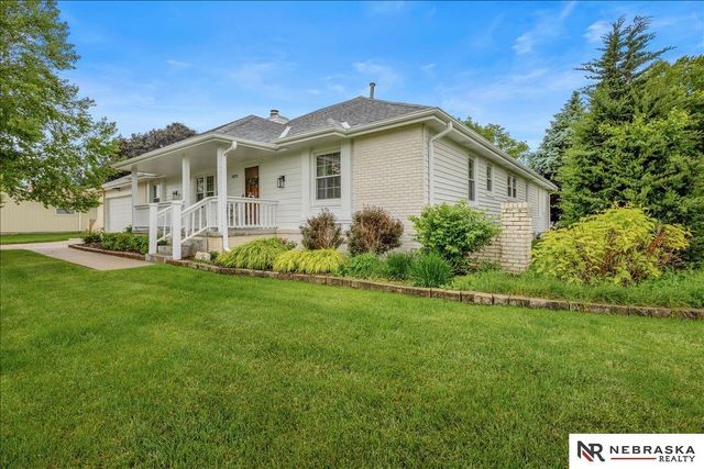 20711 Flavin Street, Omaha, NE 68022