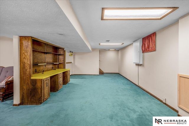 20711 Flavin Street, Omaha, NE 68022