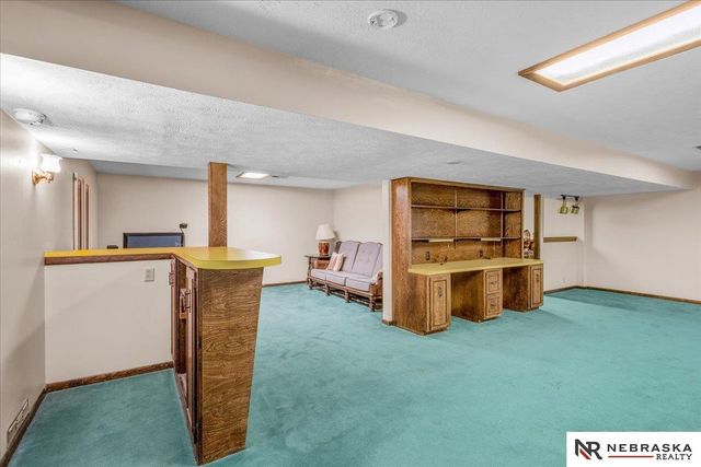 20711 Flavin Street, Omaha, NE 68022