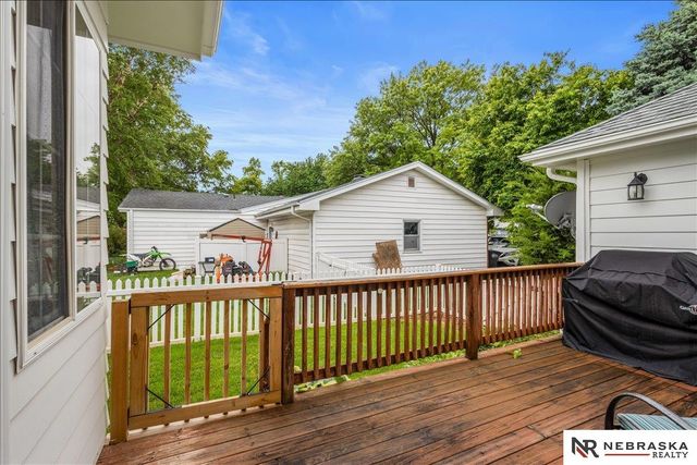 20711 Flavin Street, Omaha, NE 68022
