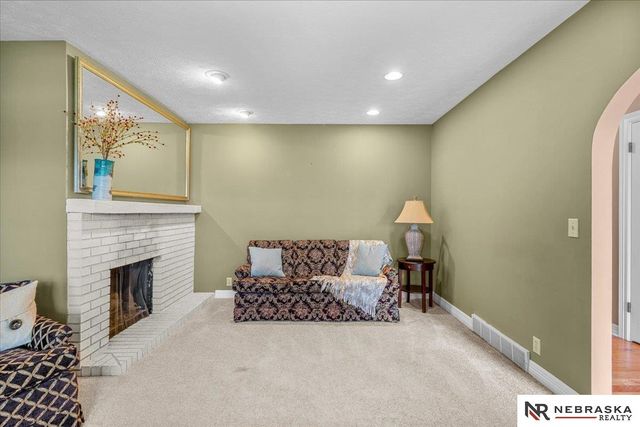 20711 Flavin Street, Omaha, NE 68022