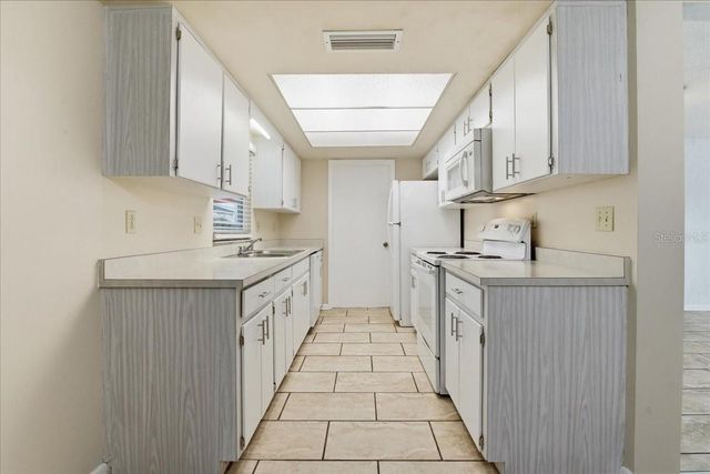 425 S RAMONA AVE, Lake Alfred, FL 33850