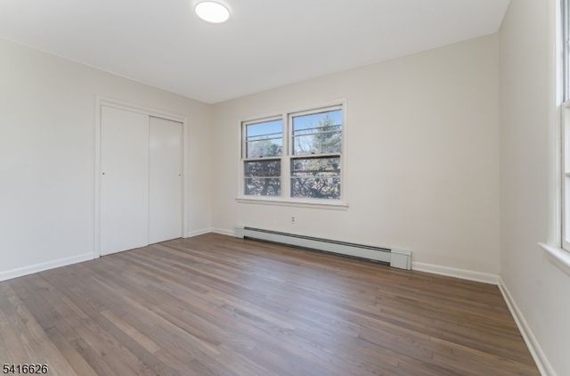 49 Valley Rd, Hampton Boro, NJ 08827