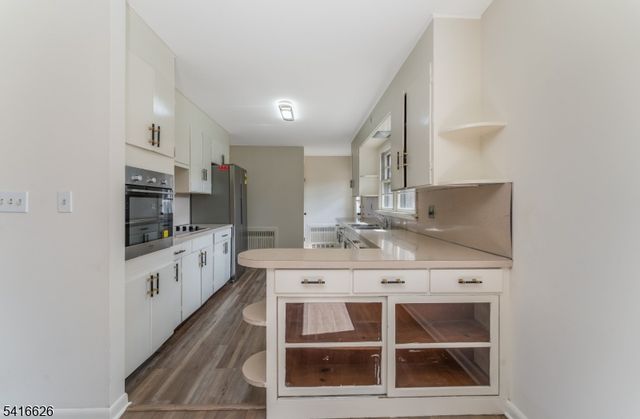 49 Valley Rd, Hampton Boro, NJ 08827