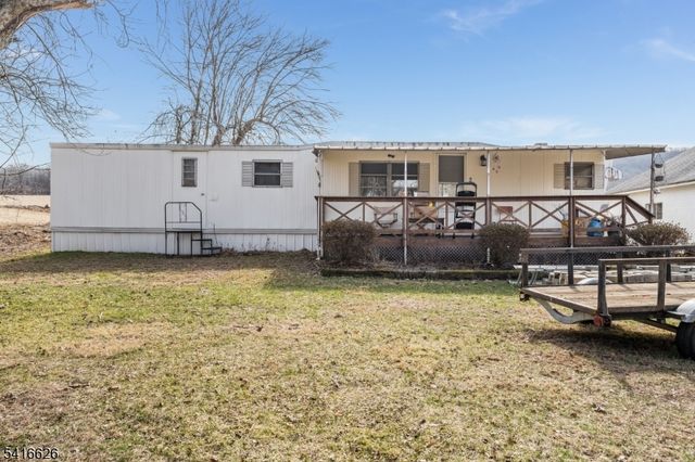 49 Valley Rd, Hampton Boro, NJ 08827