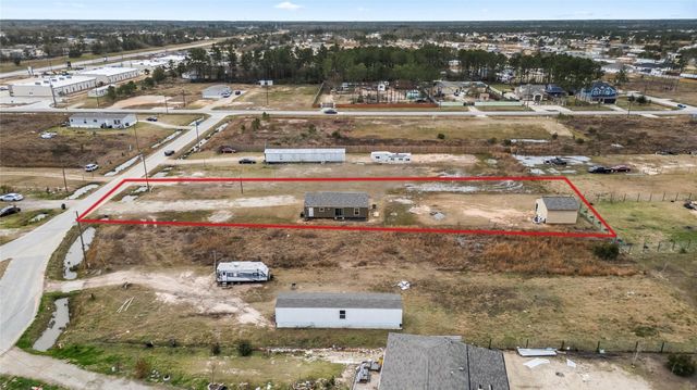 68 County Road 5119, Cleveland, TX 77327