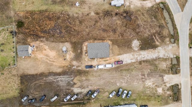 68 County Road 5119, Cleveland, TX 77327