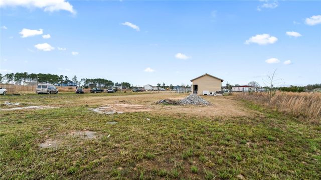 68 County Road 5119, Cleveland, TX 77327