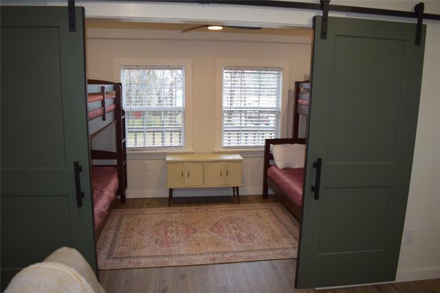 237 Shawnee Drive, Onalaska, TX 77360