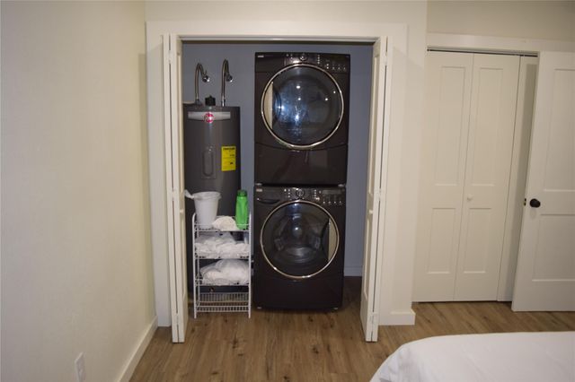 237 Shawnee Drive, Onalaska, TX 77360