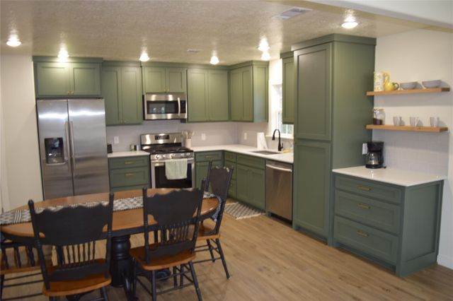 237 Shawnee Drive, Onalaska, TX 77360