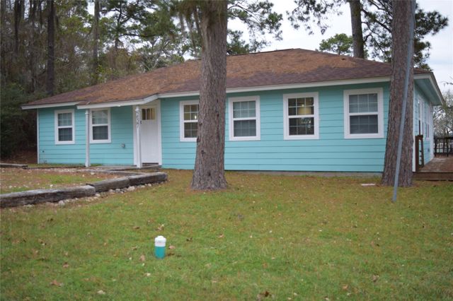 237 Shawnee Drive, Onalaska, TX 77360