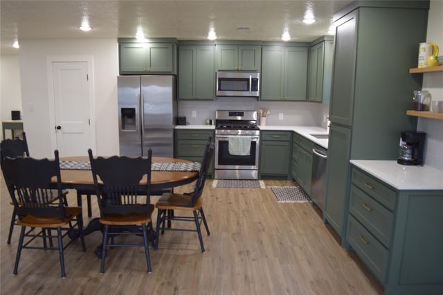 237 Shawnee Drive, Onalaska, TX 77360