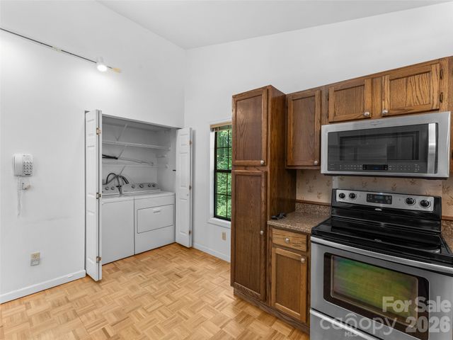 323 Burrell Mountain Road, Brevard, NC 28712