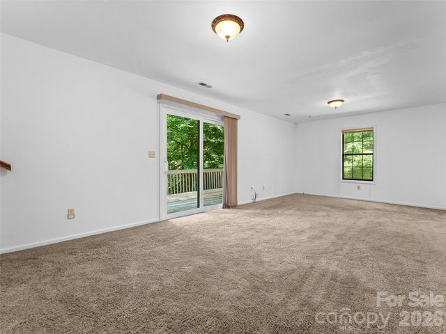 323 Burrell Mountain Road, Brevard, NC 28712