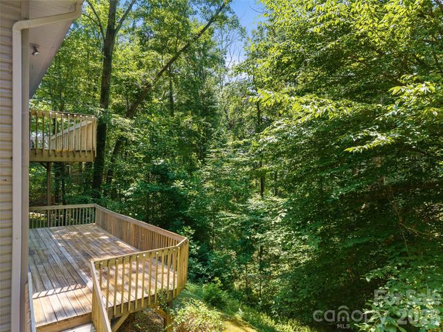 323 Burrell Mountain Road, Brevard, NC 28712