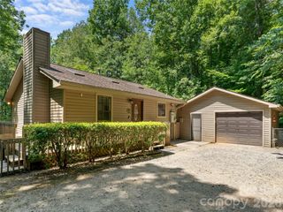 323 Burrell Mountain Road, Brevard, NC 28712