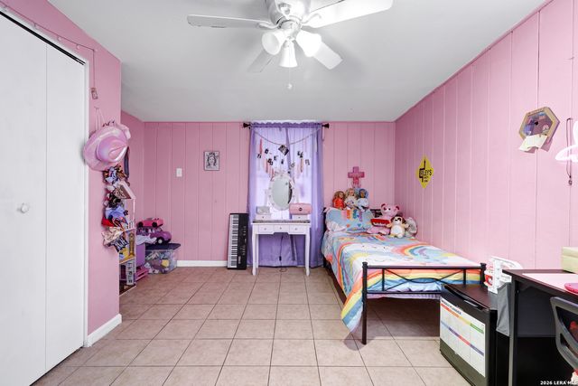 538 GOLDEN CROWN DR, San Antonio, TX 78223