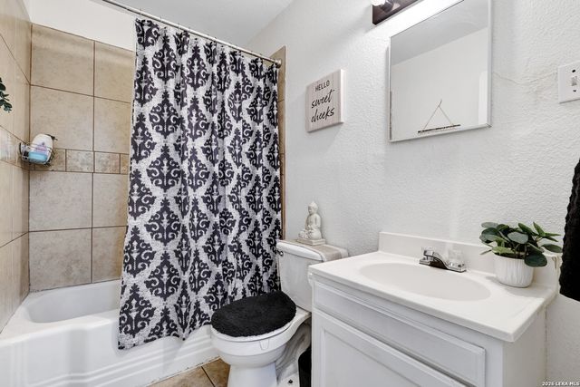 538 GOLDEN CROWN DR, San Antonio, TX 78223