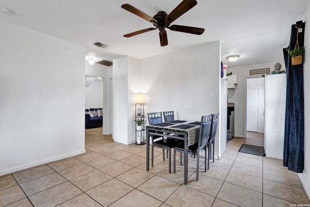 538 GOLDEN CROWN DR, San Antonio, TX 78223