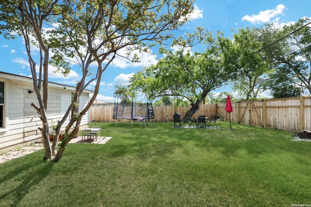 538 GOLDEN CROWN DR, San Antonio, TX 78223