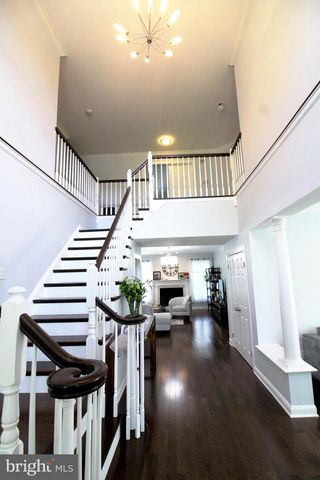15 KENTSDALE DR, Pennington, NJ 08534