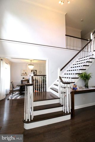 15 KENTSDALE DR, Pennington, NJ 08534