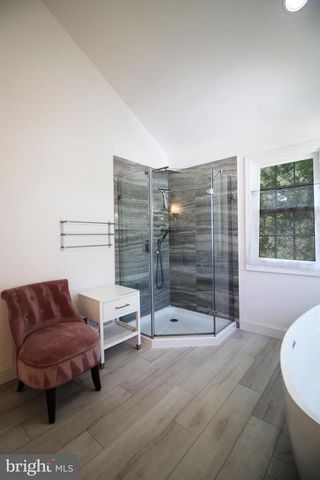 15 KENTSDALE DR, Pennington, NJ 08534