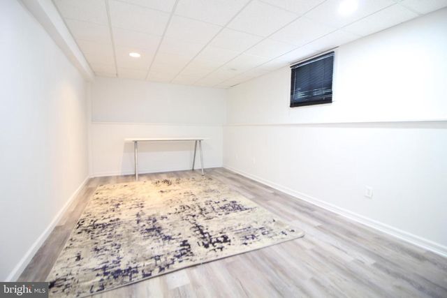15 KENTSDALE DR, Pennington, NJ 08534