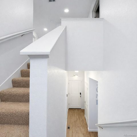 37 S Waterloo Street, Aurora, CO 80018