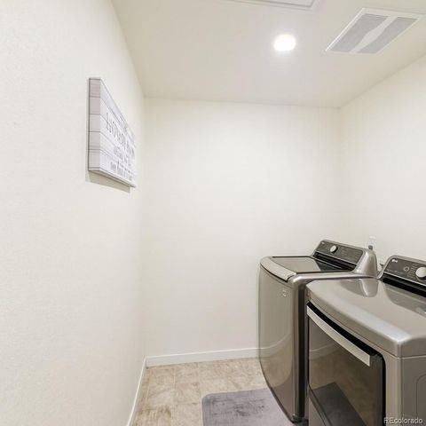 37 S Waterloo Street, Aurora, CO 80018