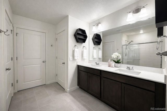 37 S Waterloo Street, Aurora, CO 80018