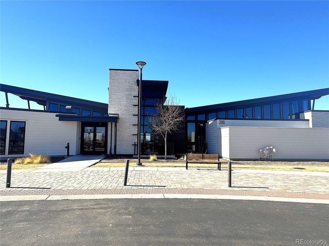 37 S Waterloo Street, Aurora, CO 80018