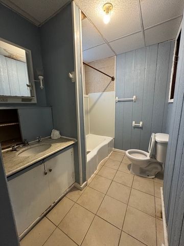 315-319 William Street, Fall River, MA 02721