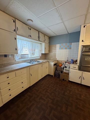 315-319 William Street, Fall River, MA 02721