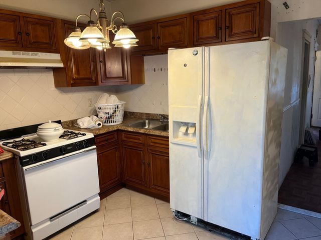 315-319 William Street, Fall River, MA 02721