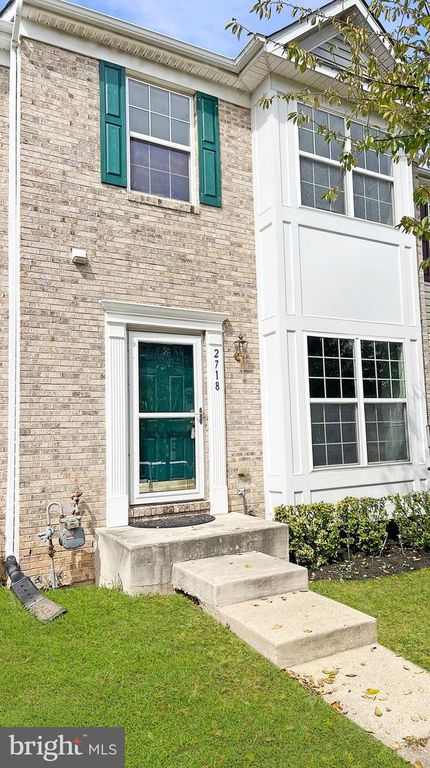 2718 ZEEK LN, Lanham, MD 20706